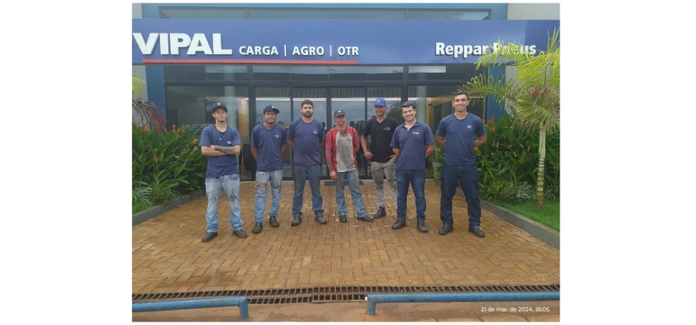 Vipal treina equipe da Reppar Pneus sobre Processo de Reforma de Pneus de Carga