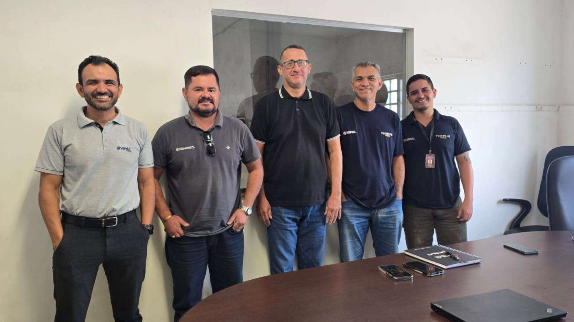 Vipal promove treinamento técnico para equipe da Tech Plus Pneus, em Manaus 