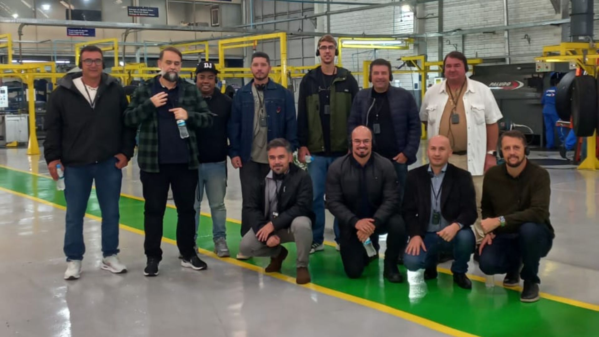 Vipal Borrachas recebe reformadores e transportadores do Espírito Santo em Nova Prata 