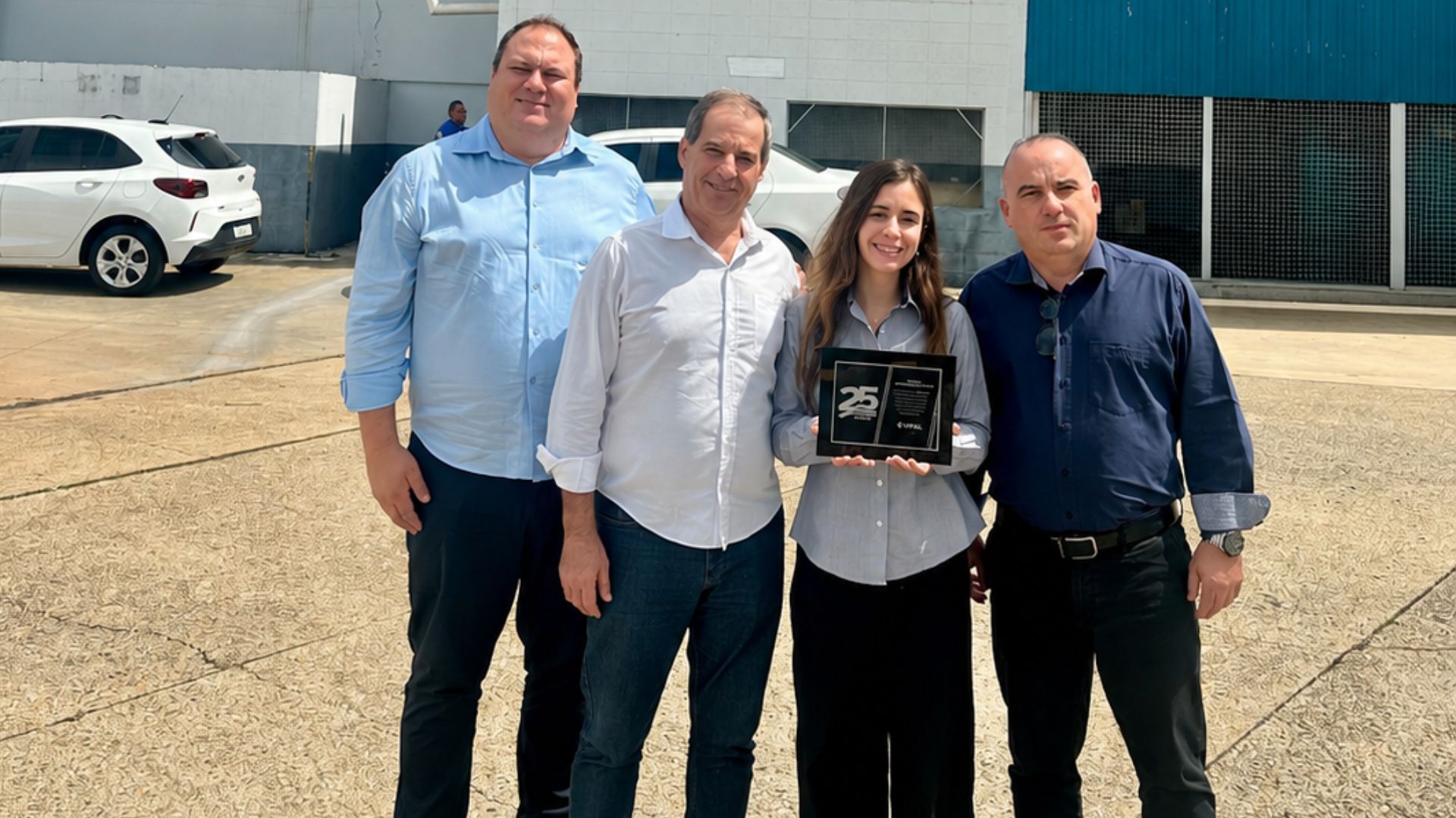 Mogiana Renovadora de Pneus celebra 25 anos de parceria com a Vipal